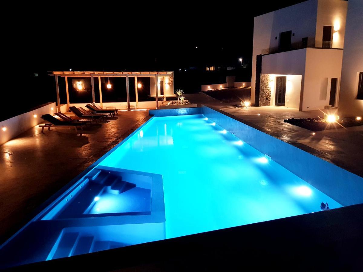 Mylithos Suites 모노리토스 외부 사진